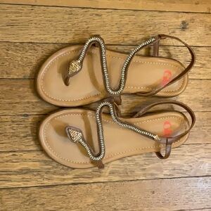 These GB girls flip flops are unused and are a size six